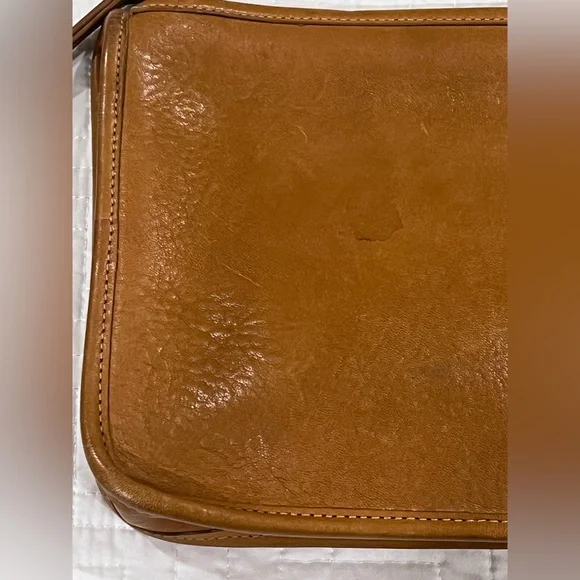 COACH :: CLUTCH - Picture 2 of 15